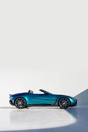 2023 Aston Martin V12 Vantage Roadster phone wallpaper thumbnail.