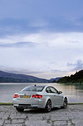 2008 BMW M3 Coupe phone wallpaper thumbnail.