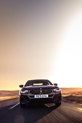2022 BMW M240i phone wallpaper thumbnail.