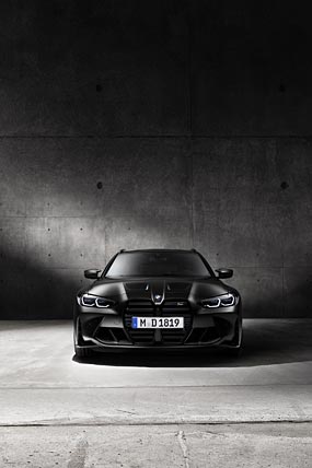  Fondo de pantalla del teléfono BMW M3 Competition Touring 2023 003 - WSupercars