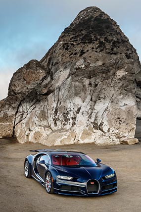 2017 Bugatti Chiron phone wallpaper thumbnail.
