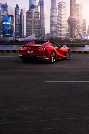 2020 Ferrari 812 GTS phone wallpaper thumbnail.