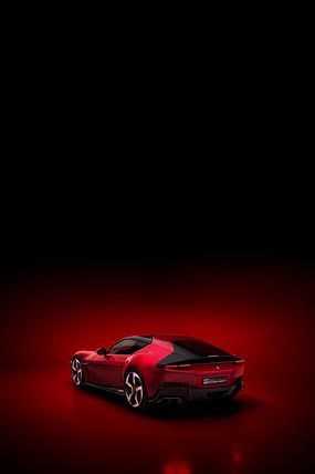 2025 Ferrari 12Cilindri phone wallpaper thumbnail.