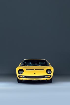 1971 Lamborghini Miura SV phone wallpaper thumbnail.