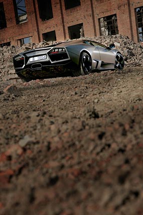 2008 Lamborghini Reventon phone wallpaper thumbnail.