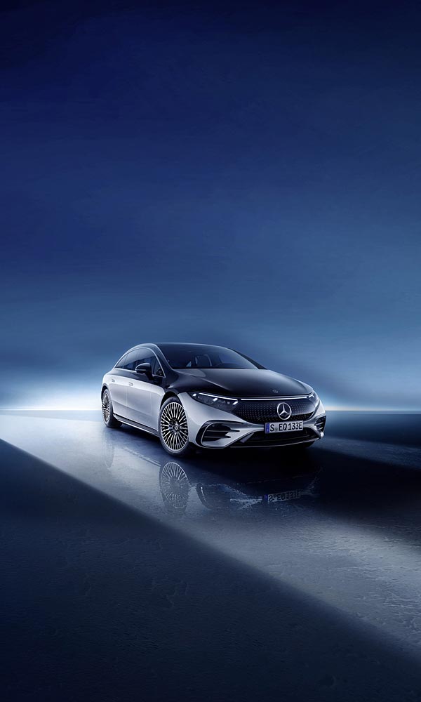 2022 Mercedes-Benz EQS phone wallpaper thumbnail.
