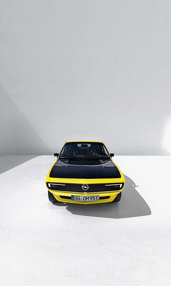 2021 Opel Manta GSe ElektroMOD  phone wallpaper thumbnail.