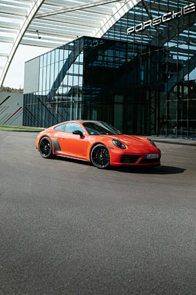 2022 Porsche 911 Carrera 4 GTS phone wallpaper thumbnail.