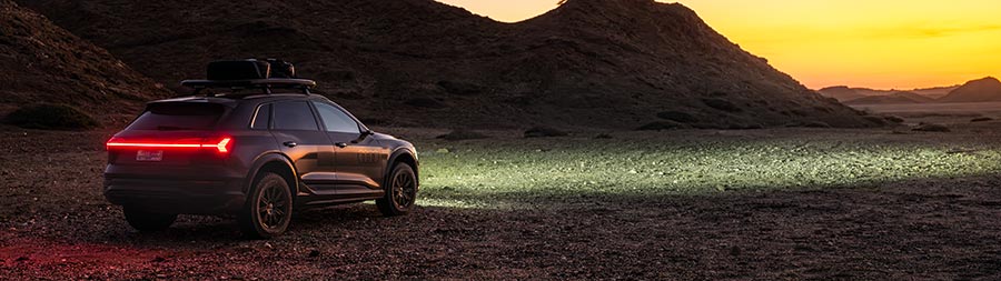 2024 Audi Q8 E-Tron Dakar Edition super ultrawide wallpaper thumbnail.