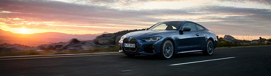 2021 BMW 4-Series super ultrawide wallpaper thumbnail.