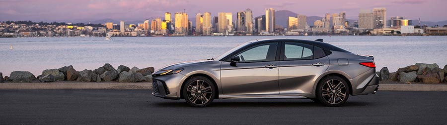 2025 Toyota Camry XSE super ultrawide wallpaper thumbnail.