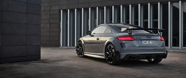 2023 Audi TT RS Iconic Edition wide wallpaper thumbnail.