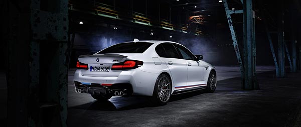 2021 BMW M5 Competition wide wallpaper thumbnail.