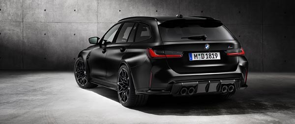 2023 BMW M3 Competition Touring wide wallpaper thumbnail.