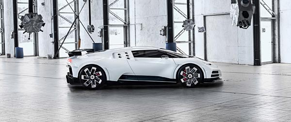 2020 Bugatti Centodieci wide wallpaper thumbnail.
