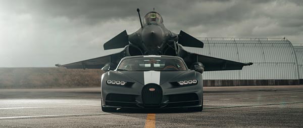 2021 Bugatti Chiron Sport Les Legendes du Ciel wide wallpaper thumbnail.