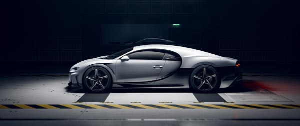 2022 Bugatti Chiron Super Sport wide wallpaper thumbnail.