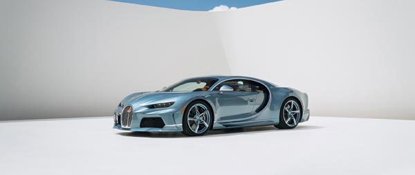 2023 Bugatti Chiron Super Sport 57 One of One super ultrawide wallpaper thumbnail.