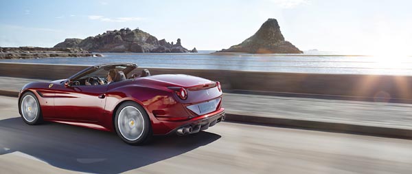 2015 Ferrari California T wide wallpaper thumbnail.