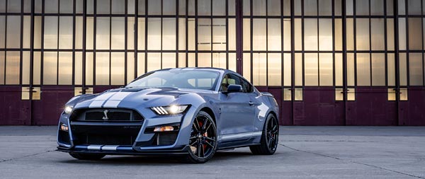 2022 Ford Mustang Shelby GT500 wide wallpaper thumbnail.