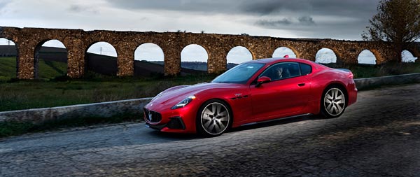 2023 Maserati GranTurismo super ultrawide wallpaper thumbnail.