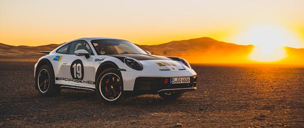 2023 Porsche 911 Dakar super ultrawide wallpaper thumbnail.