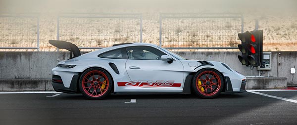 2023 Porsche 911 GT3 RS wide wallpaper thumbnail.