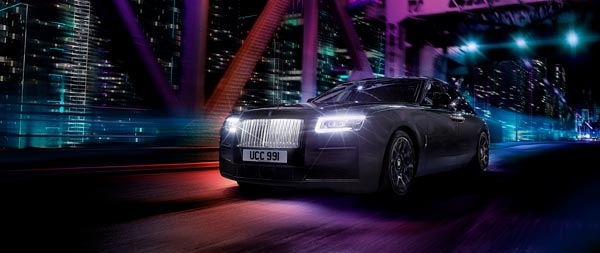 2022 Rolls-Royce Ghost Black Badge wide wallpaper thumbnail.