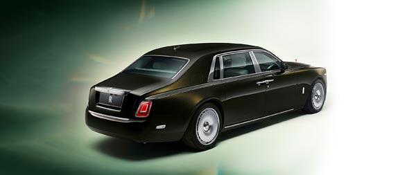 2023 Rolls-Royce Phantom Series II wide wallpaper thumbnail.