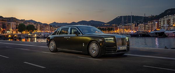 2023 Rolls-Royce Phantom Series II wide wallpaper thumbnail.