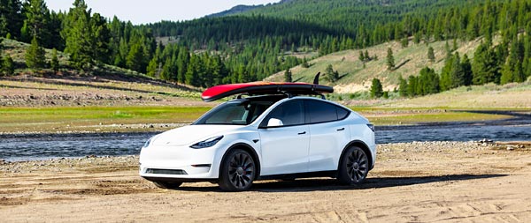 2021 Tesla Model Y wide wallpaper thumbnail.