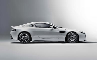 2011 Aston Martin Vantage GT4 wallpaper thumbnail.