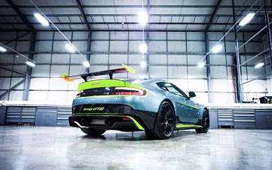 2017 Aston Martin Vantage GT8 wallpaper thumbnail.