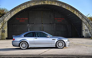 2003 BMW M3 CSL wallpaper thumbnail.