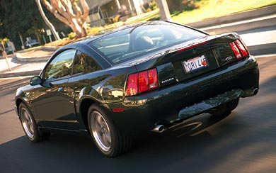 2001 Ford Mustang Bullitt GT wallpaper thumbnail.