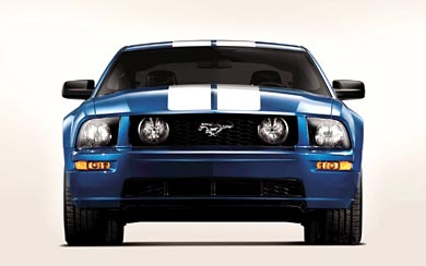 2005 Ford Mustang GT wallpaper thumbnail.