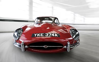1961 Jaguar E-Type wallpaper thumbnail.