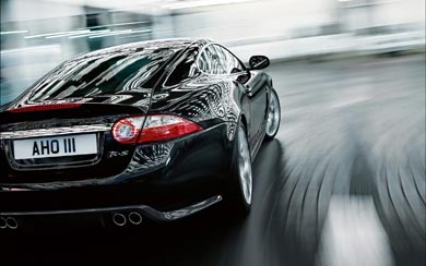 2008 Jaguar XKR-S wallpaper thumbnail.