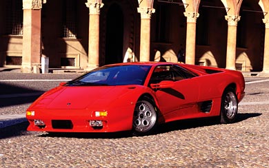 1993 Lamborghini Diablo VT wallpaper thumbnail.