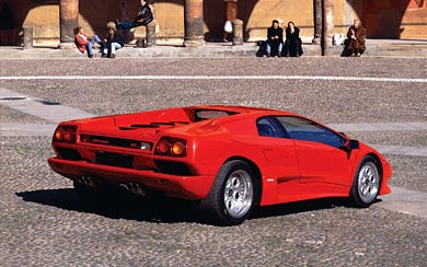 1993 Lamborghini Diablo VT wallpaper thumbnail.