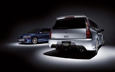 2005 Mitsubishi Lancer Evolution IX Wagon wallpaper thumbnail.