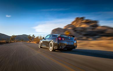 2014 Nissan GT-R Track Edition wallpaper thumbnail.