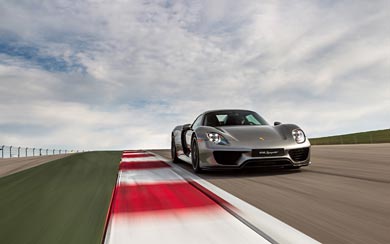 2015 Porsche 918 Spyder wallpaper thumbnail.