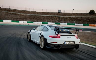 2018 Porsche 911 GT2 RS wallpaper thumbnail.