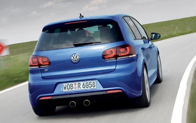 2010 Volkswagen Golf R wallpaper thumbnail.
