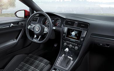 2014 Volkswagen Golf GTD wallpaper thumbnail.