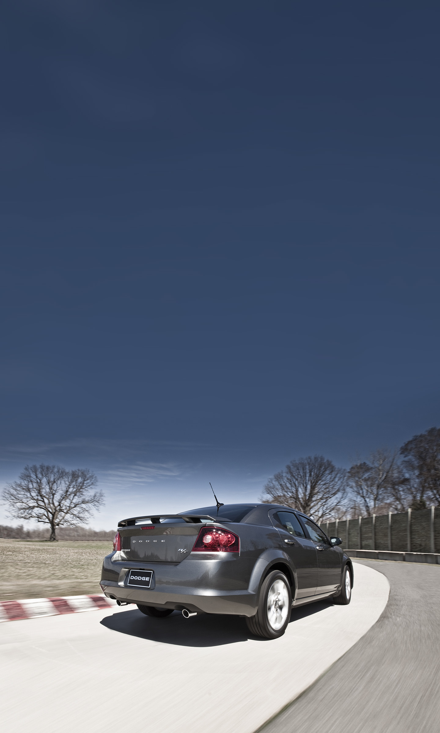  2012 Dodge Avenger R/T Wallpaper.