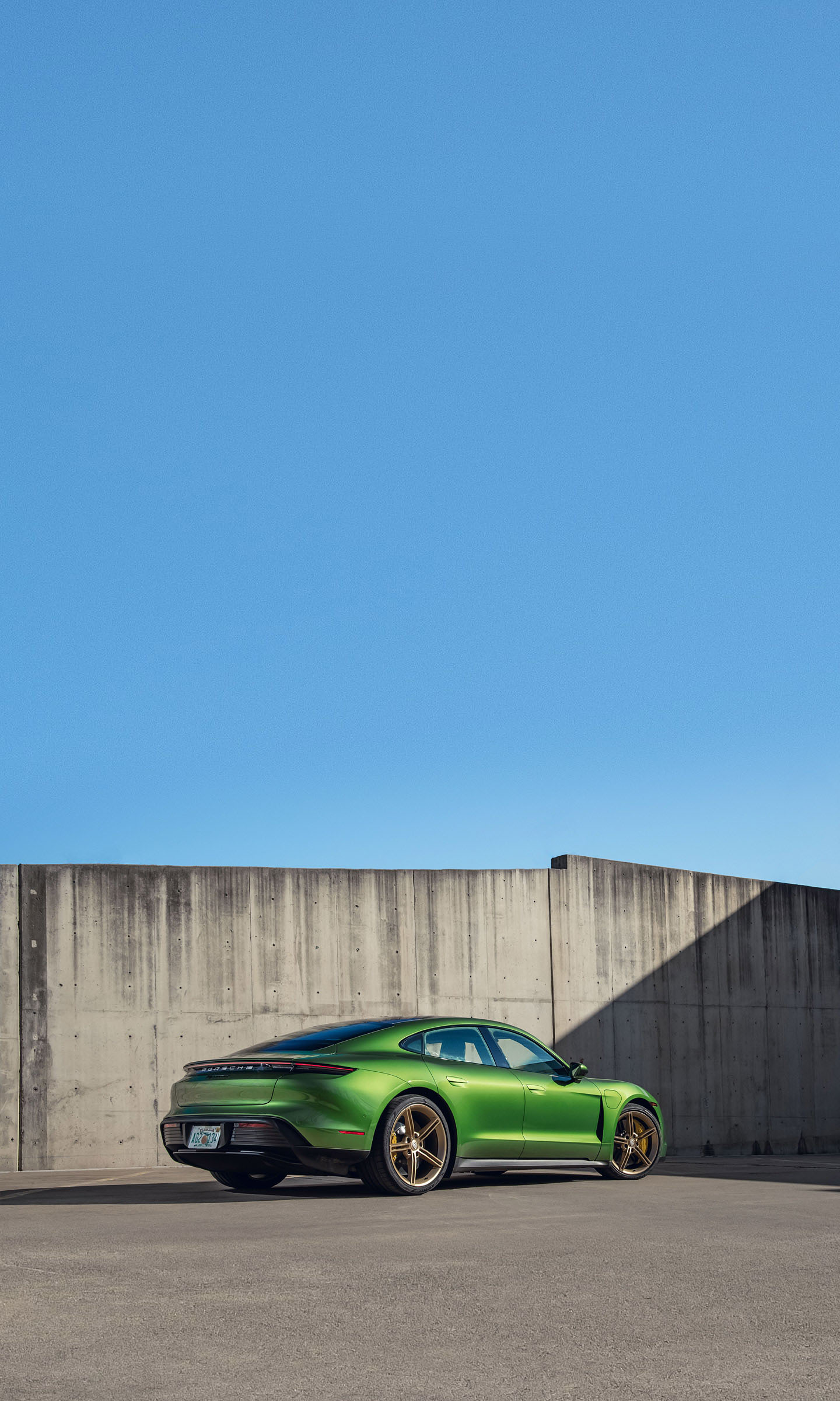  2021 Porsche Taycan 4S Wallpaper.