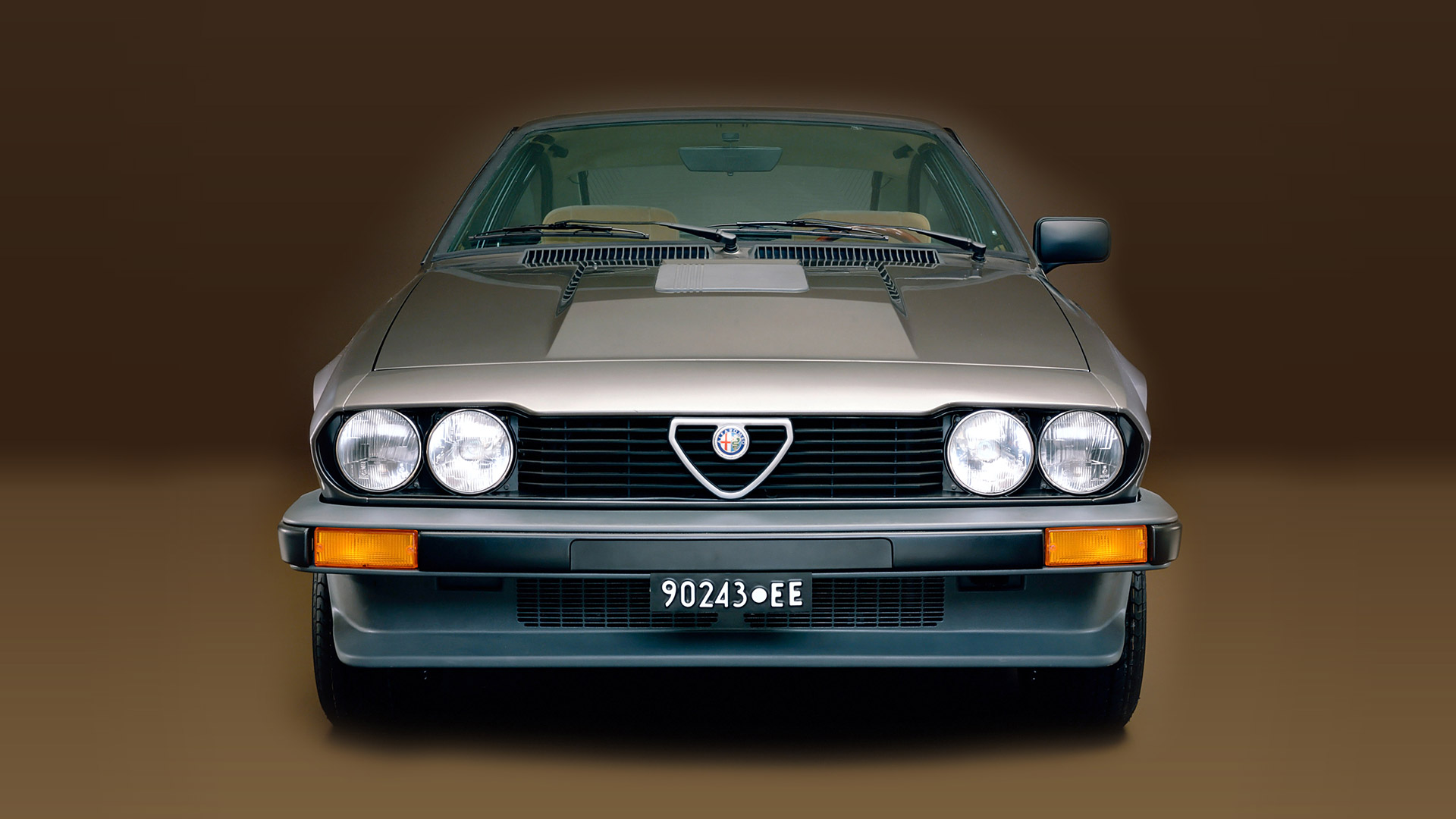  1983 Alfa Romeo GTV6 Wallpaper.