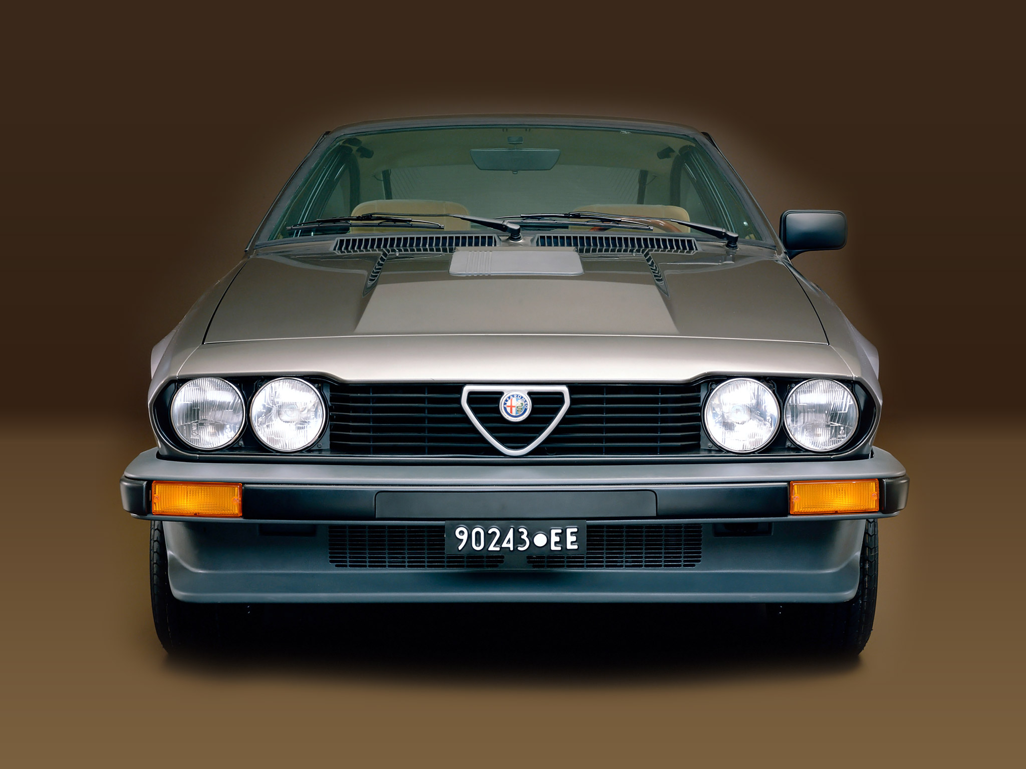  1983 Alfa Romeo GTV6 Wallpaper.